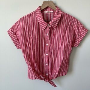 Mi Ami red and white striped tie front button up blouse. Short sleeve. Size smal